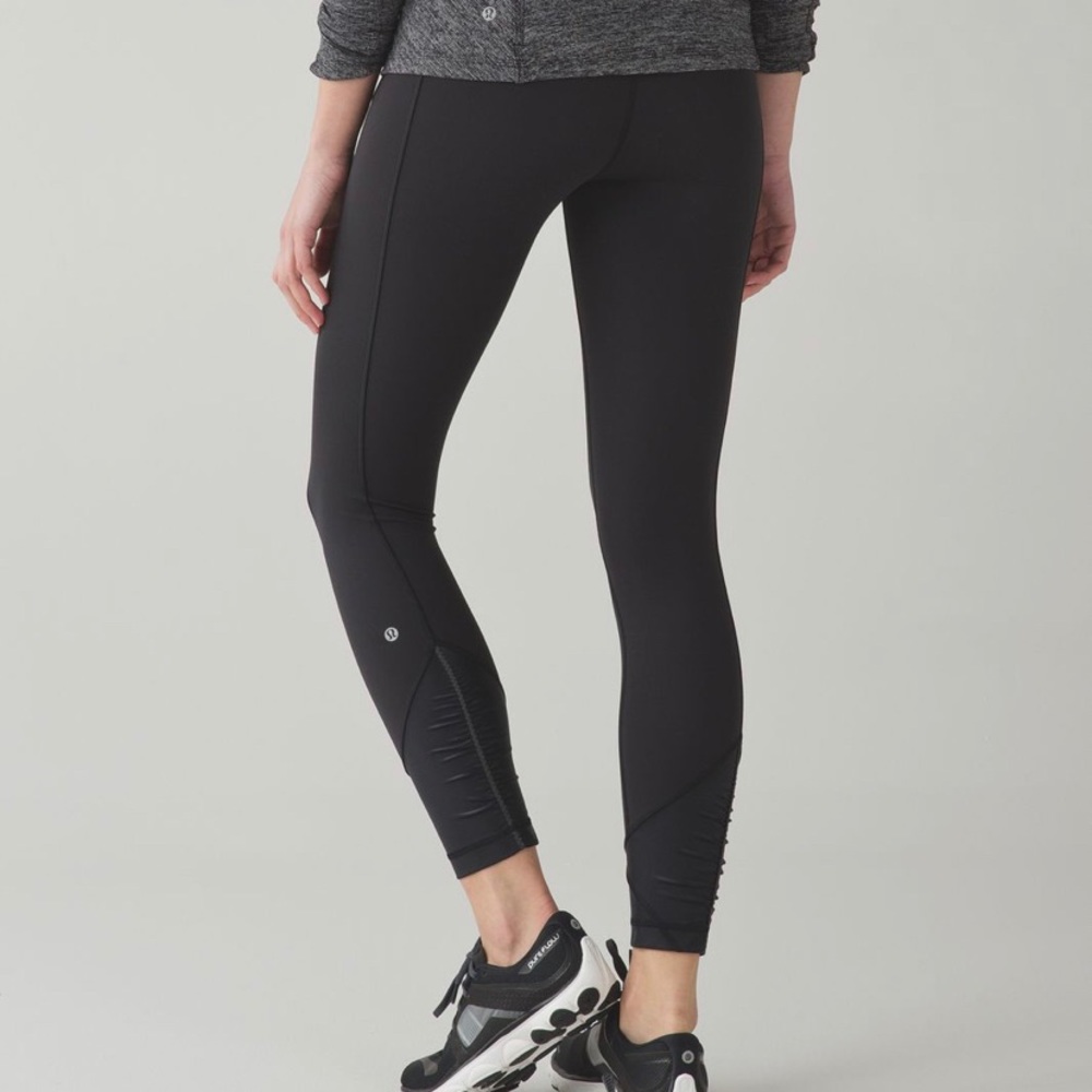 Black lululemon pace queen running tights size 8